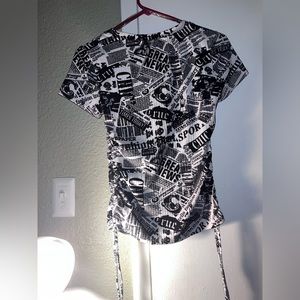 No Boundaries fitted shirt. Size small.